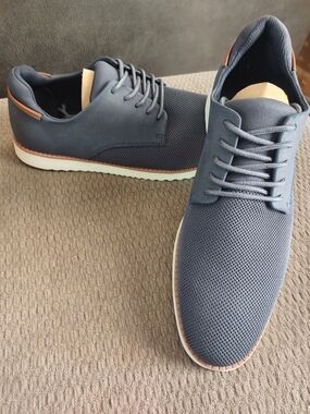 Dr. Scholl's Navy Mesh Derby with Tan Accents